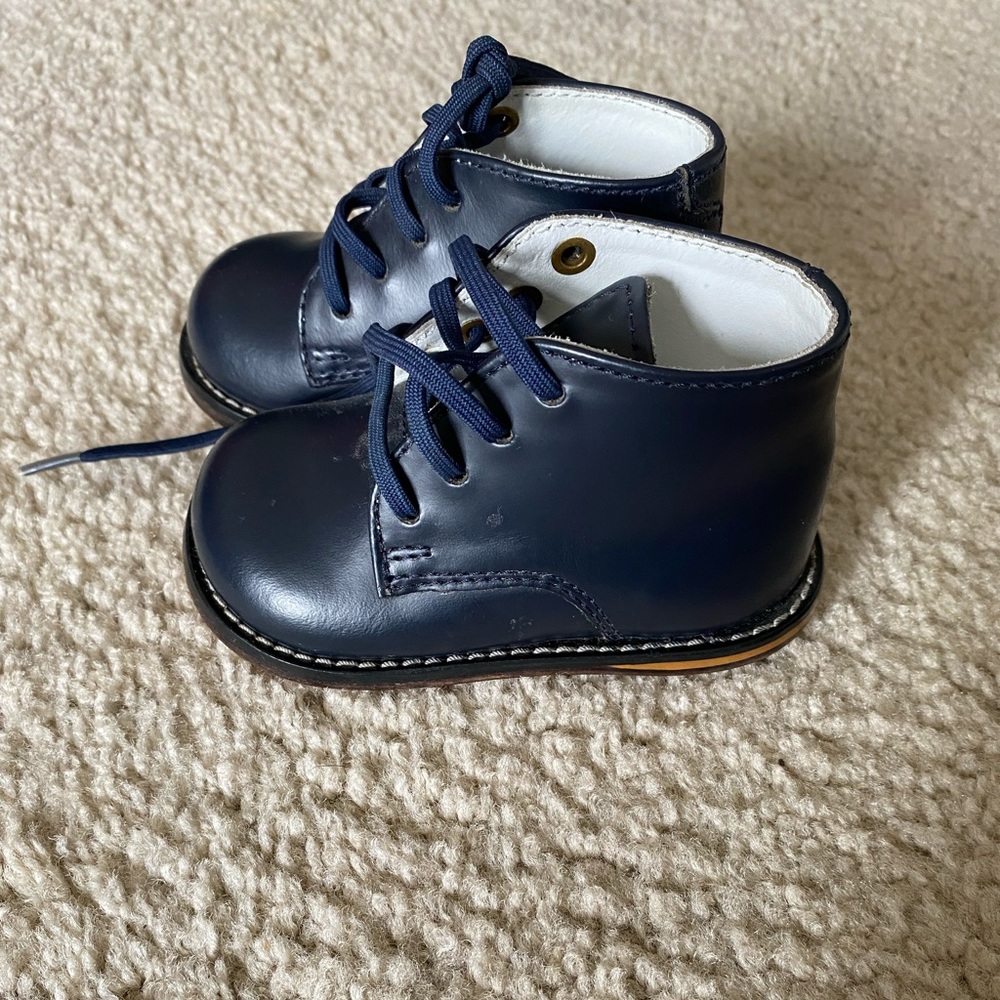 Infant walking shoes